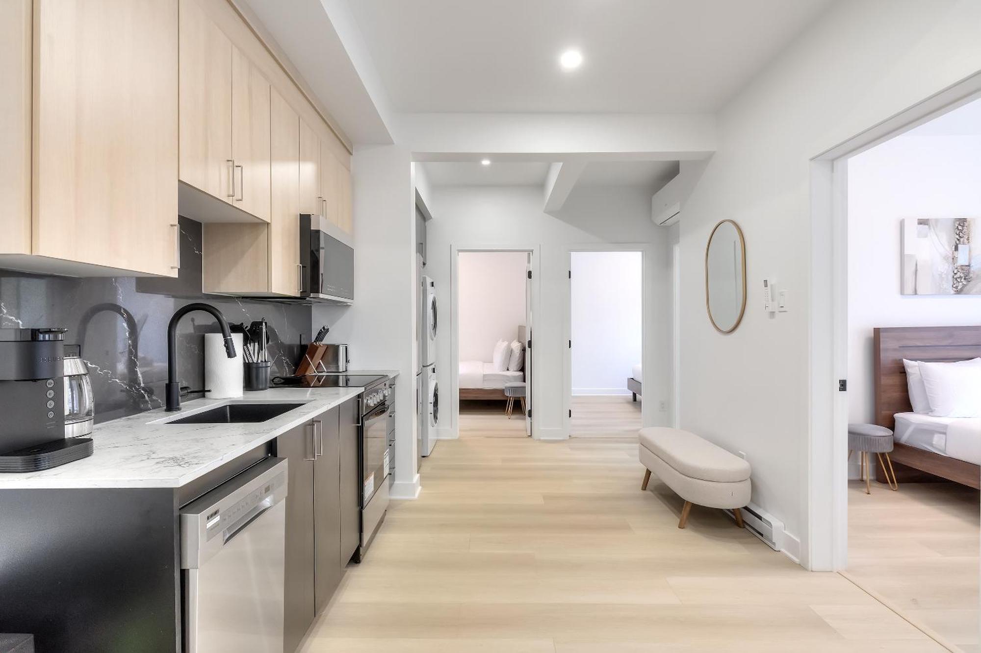 Free Indoor Parking Cozy & Spacious Condo In Heart Of Downtown Montréal Exteriör bild