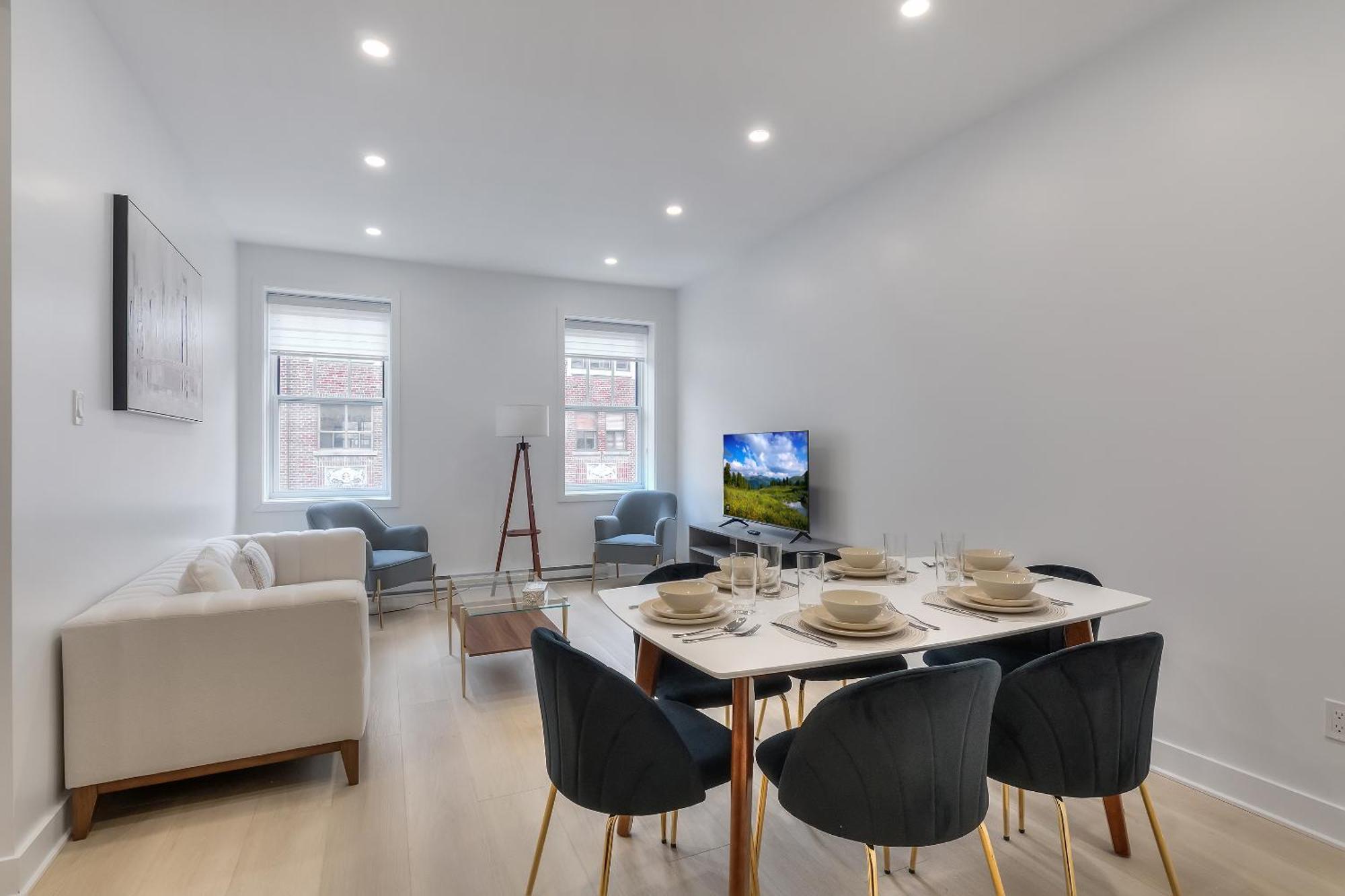 Free Indoor Parking Cozy & Spacious Condo In Heart Of Downtown Montréal Exteriör bild